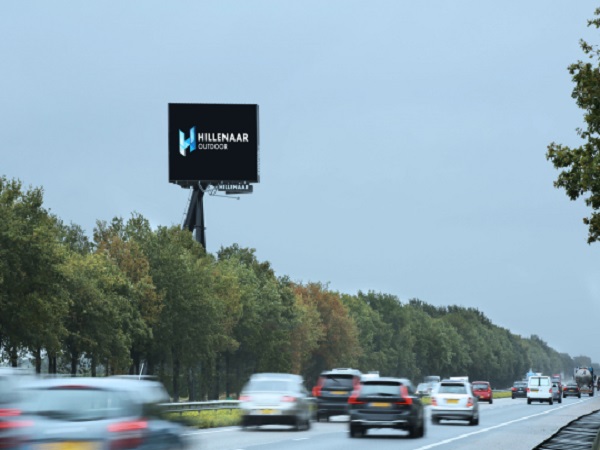 Hillenaar Outdoor exploiteert digitale mast bij Breda